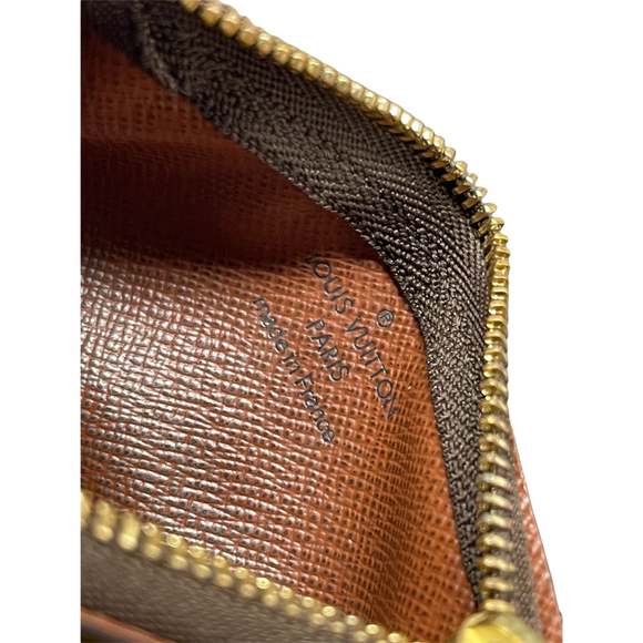 LOUIS VUITTON Louis Vuitton Monogram Key Pouch - Picture 3 of 5